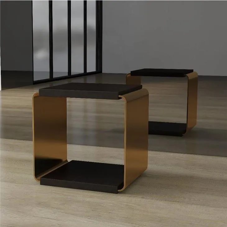 Prilagođeni drveni gornji trg noćni stočić kraj stola